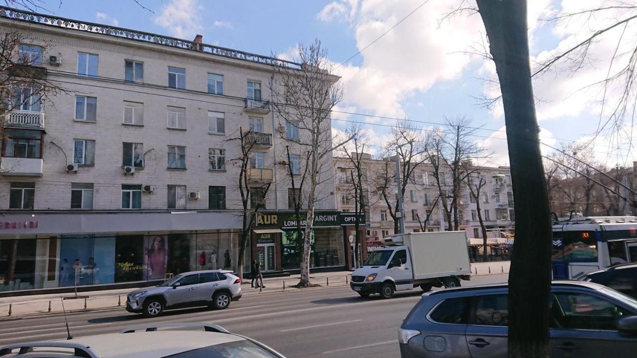Apartmán Stefan Cel Mare 64 Kišiněv Exteriér fotografie